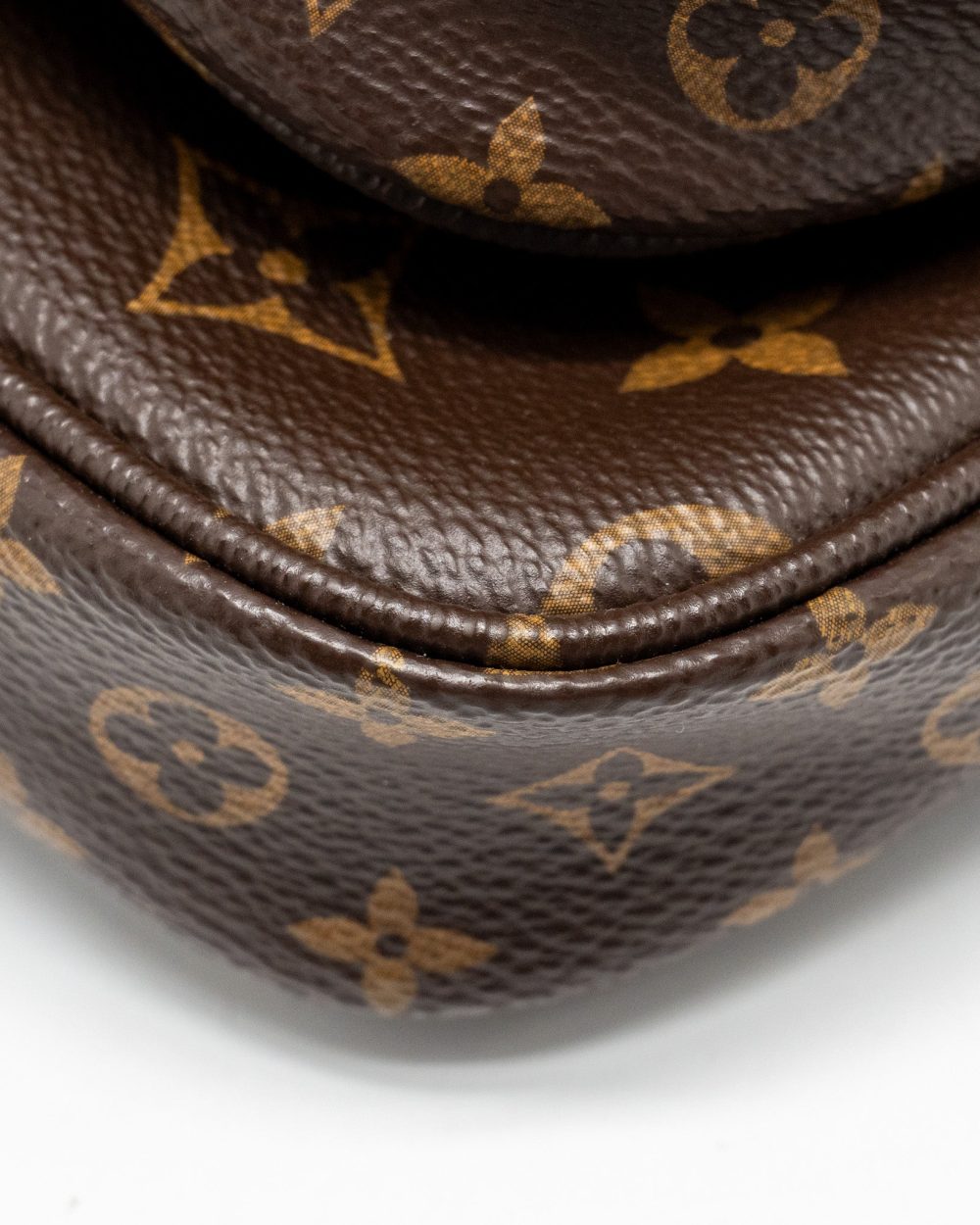 AAA Replica Louis Vuitton LV MULTI POCHETTE ACCESSORIES MONOGRAM CANVAS KHAKI GHW