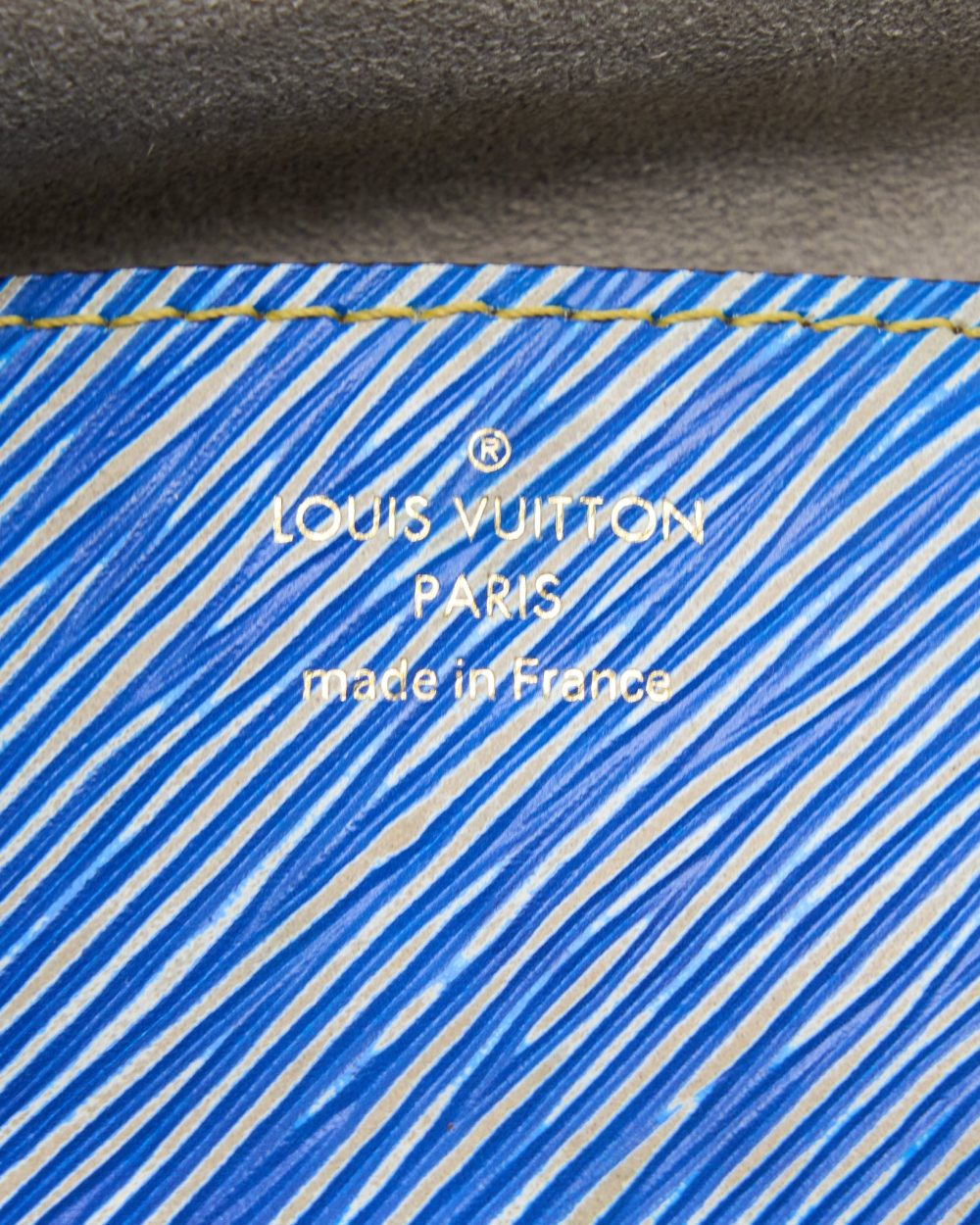 AAA Replica Louis Vuitton LV TWIST MM EPI DENIM/BLACK MULTICOLOURED HARDWARE