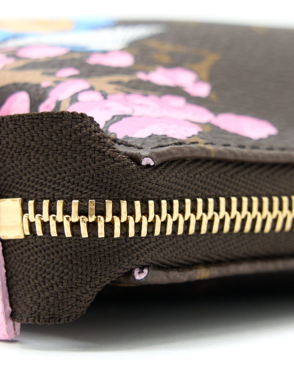 AAA Replica Louis Vuitton LV MINI POCHETTE ACCESSORIES CHRISTMAS LIMITED EDITION MONOGRAM CANVAS GHW