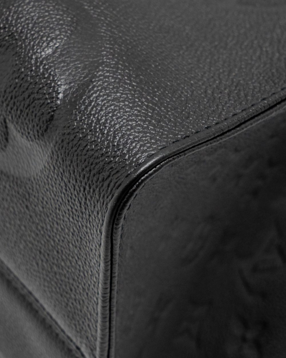 AAA Replica Louis Vuitton LV ONTHEGO GM MONOGRAM EMPREINTE LEATHER BLACK GHW