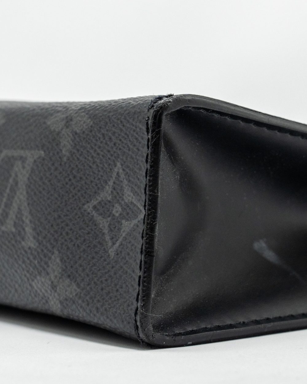 AAA Replica Louis Vuitton LV POCHETTE VOYAGE MONOGRAM CANVAS BLACK SHW