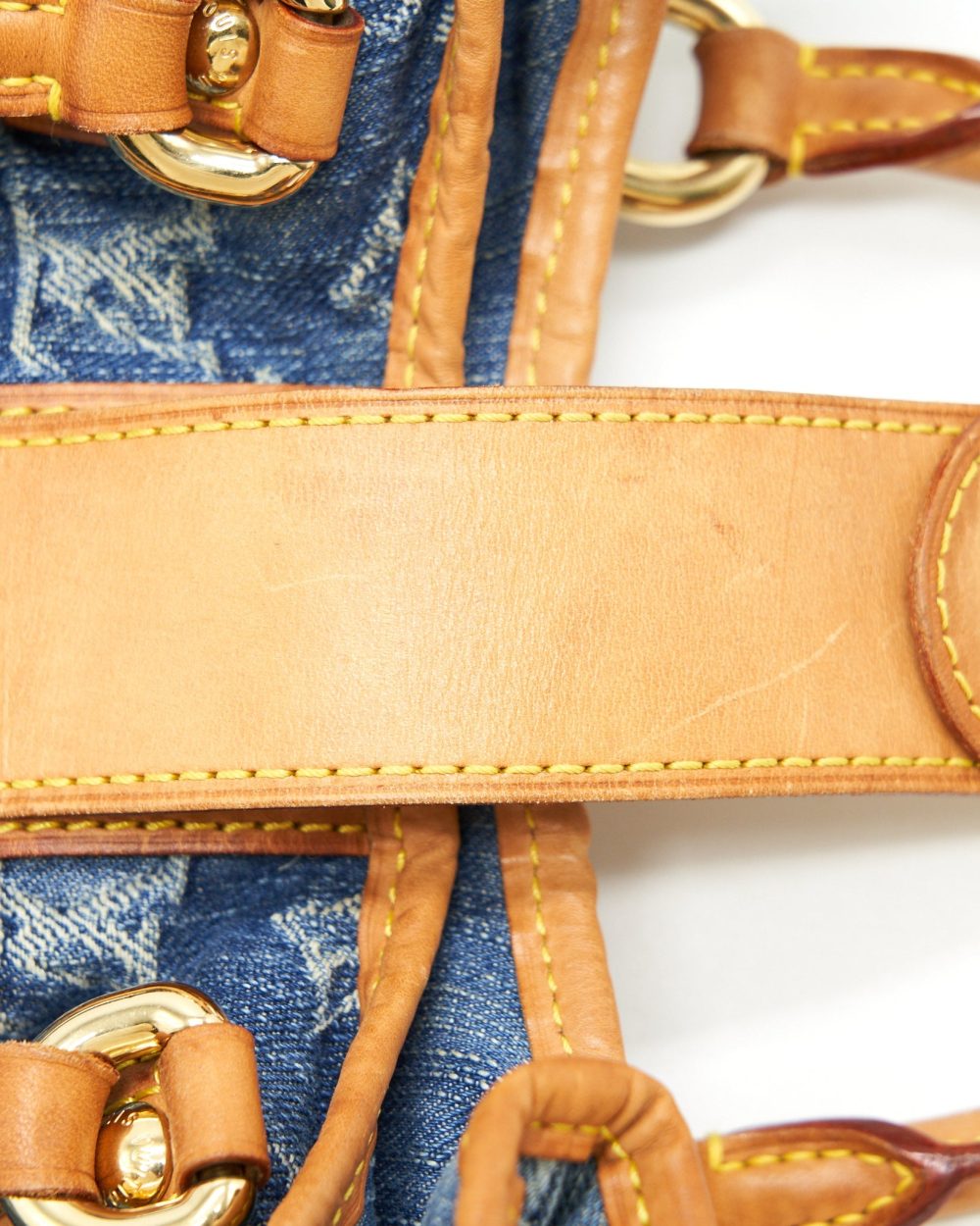 AAA Replica Louis Vuitton LV VINTAGE MINI PRETTY BAG