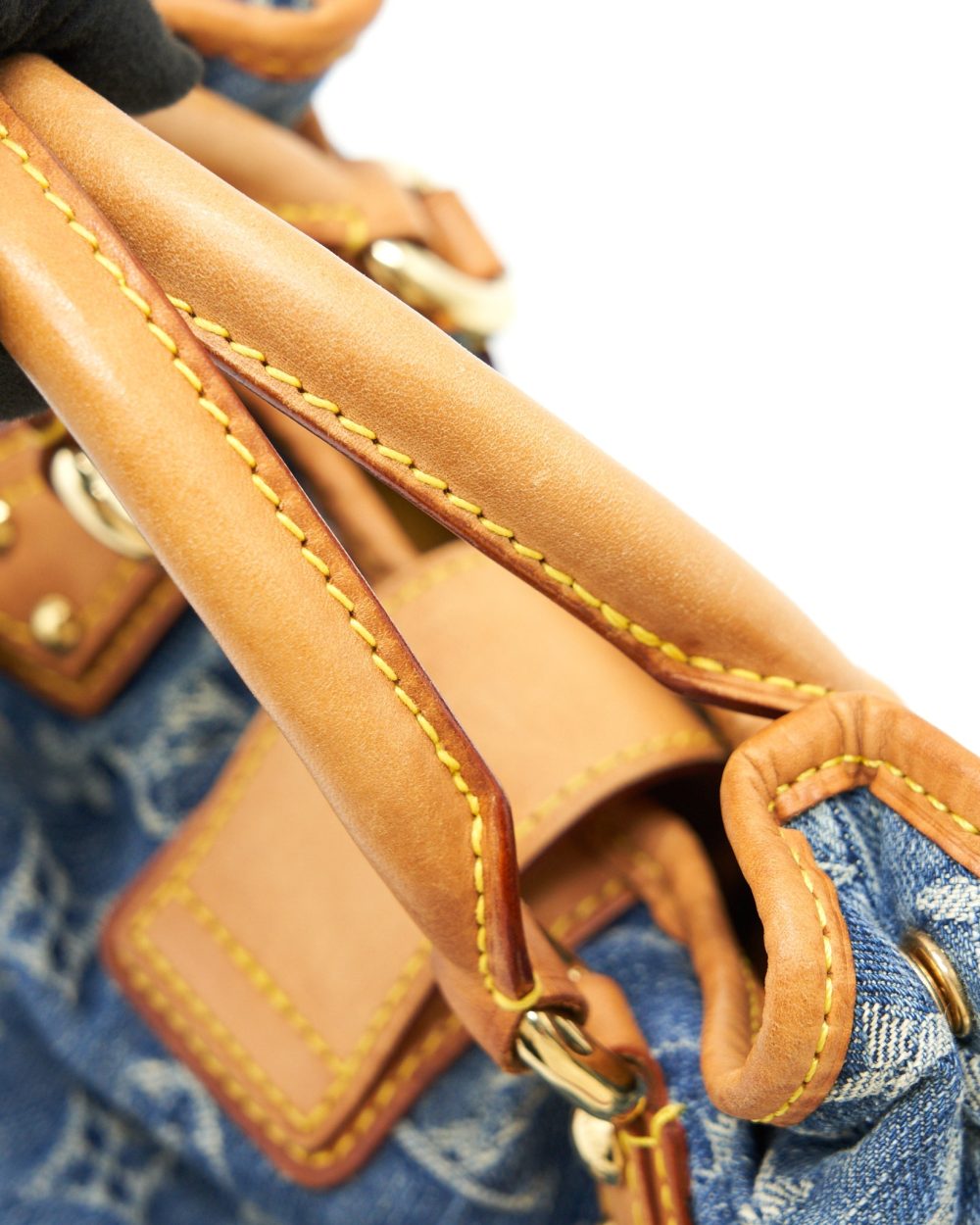 AAA Replica Louis Vuitton LV VINTAGE MINI PRETTY BAG