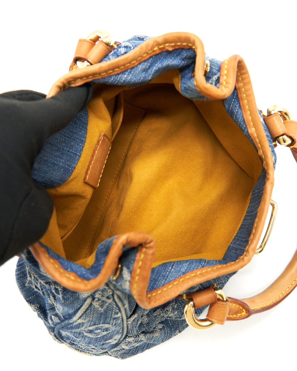 AAA Replica Louis Vuitton LV VINTAGE MINI PRETTY BAG