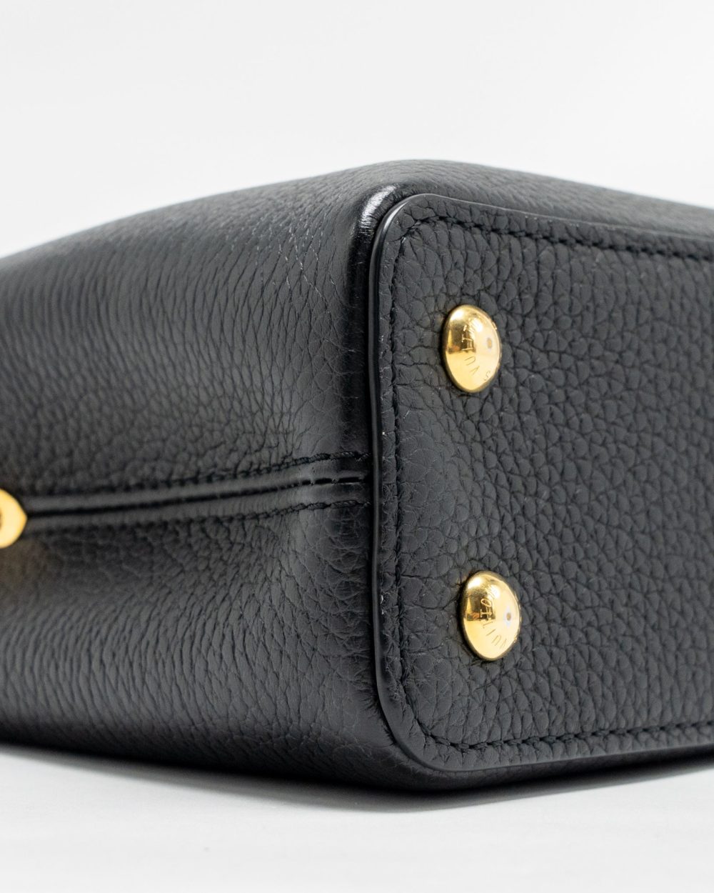 AAA Replica Louis Vuitton LV CAPUCINES MINI TAURILLON BLACK GHW