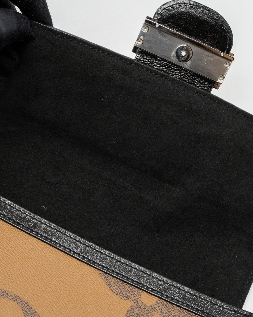 AAA Replica Louis Vuitton LV DAUPHINE MM GIANT MONOGRAM CANVAS SHW