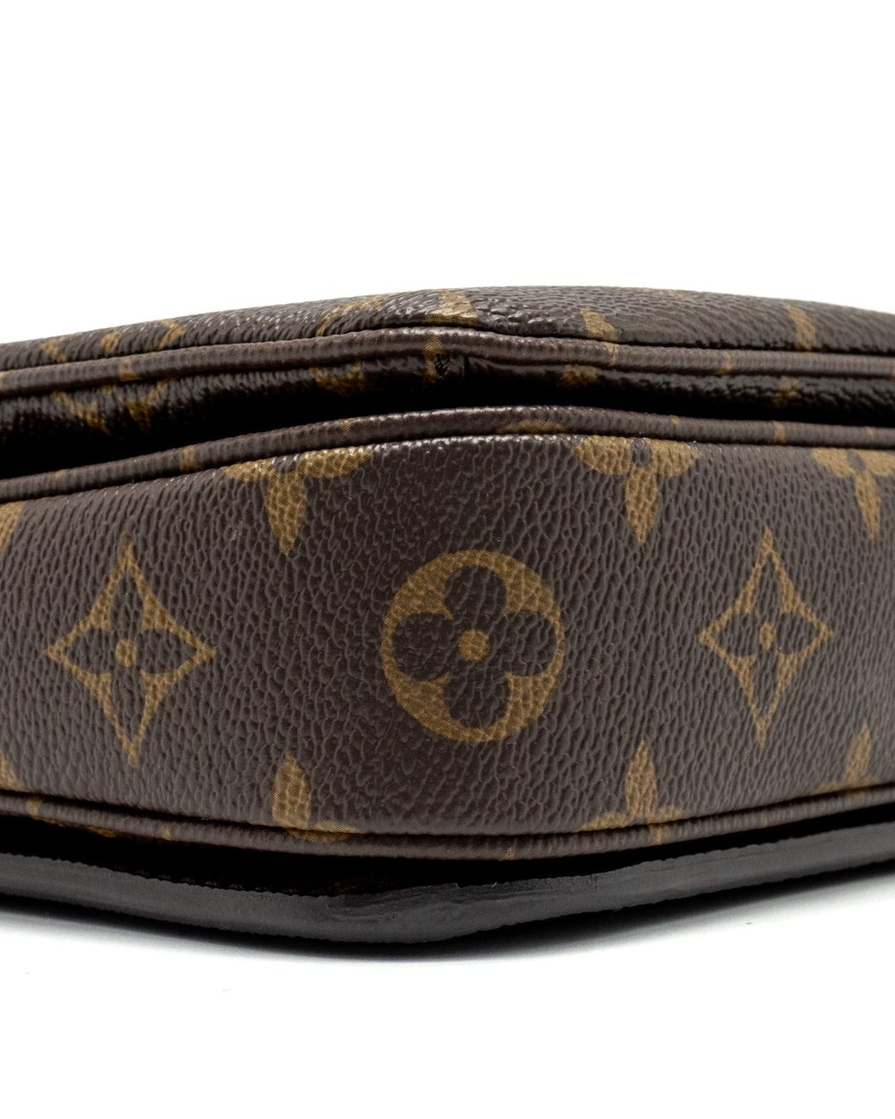 AAA Replica Louis Vuitton LV POCHETTE METIS MONOGRAM CANVAS GHW