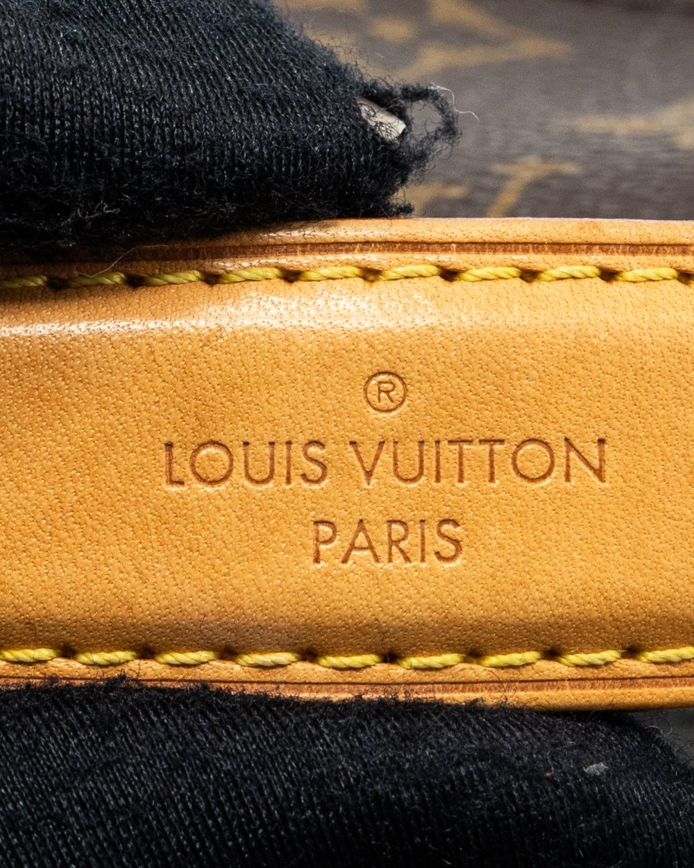 AAA Replica Louis Vuitton LV POCHETTE MÉTIS MONOGRAM CANVAS GHW