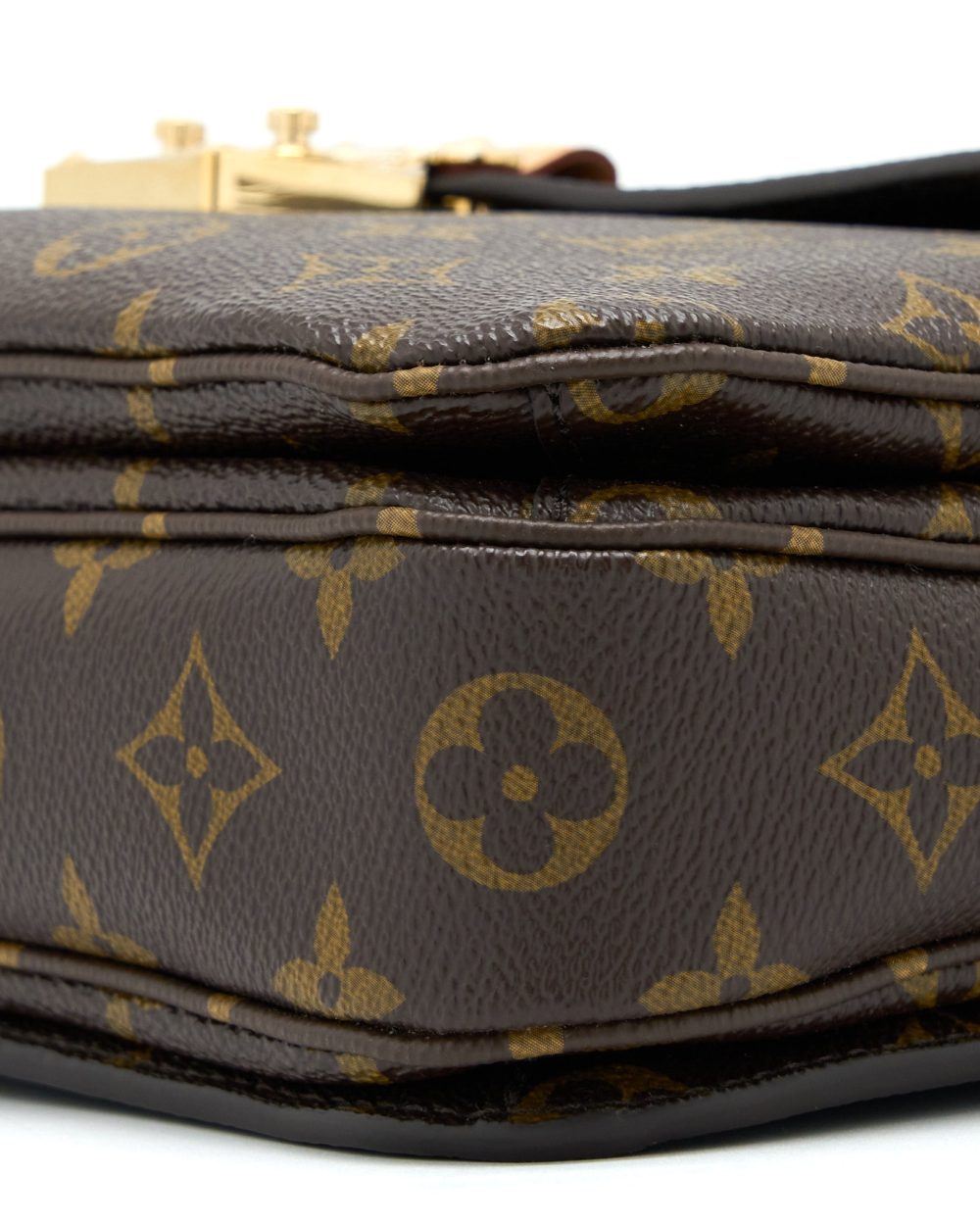 AAA Replica Louis Vuitton LV POCHETTE METIS MONOGRAM CANVAS GHW