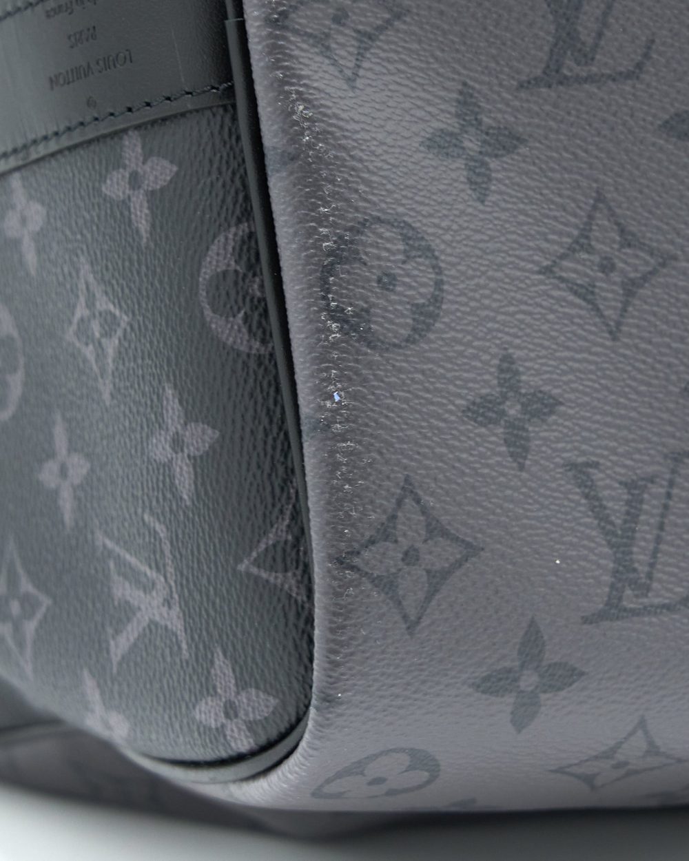 AAA Replica Louis Vuitton LV KEEPALL BANDOULIERE 50 MONOGRAM ECLIPSE CANVAS BLACK/GREY BLACK HARDWARE (NEW VERSION)