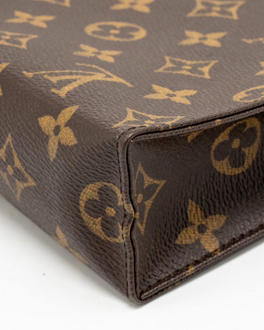 AAA Replica Louis Vuitton LV TOILETRY POCHETTE 26 MONOGRAM CANVAS GHW