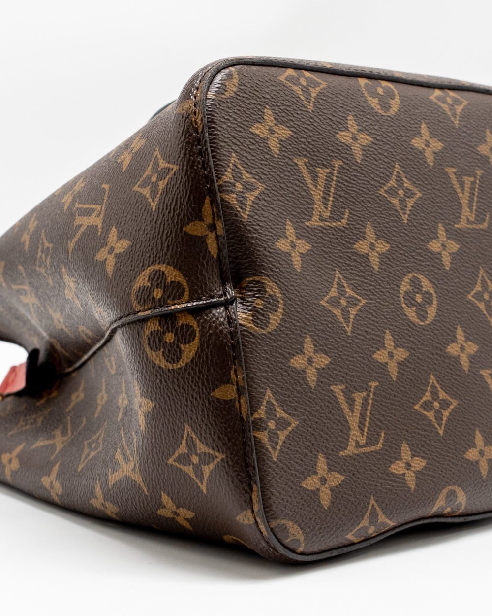 AAA Replica Louis Vuitton LV NEO NOE MONOGRAM CANVAS RED GHW