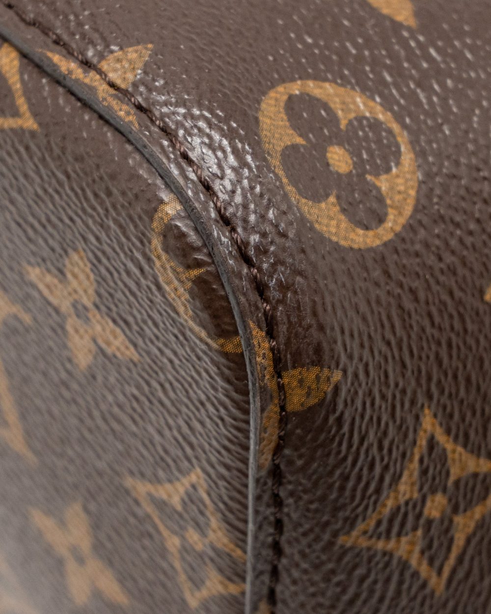 AAA Replica Louis Vuitton LV NEO NOE MONOGRAM CANVAS RED GHW