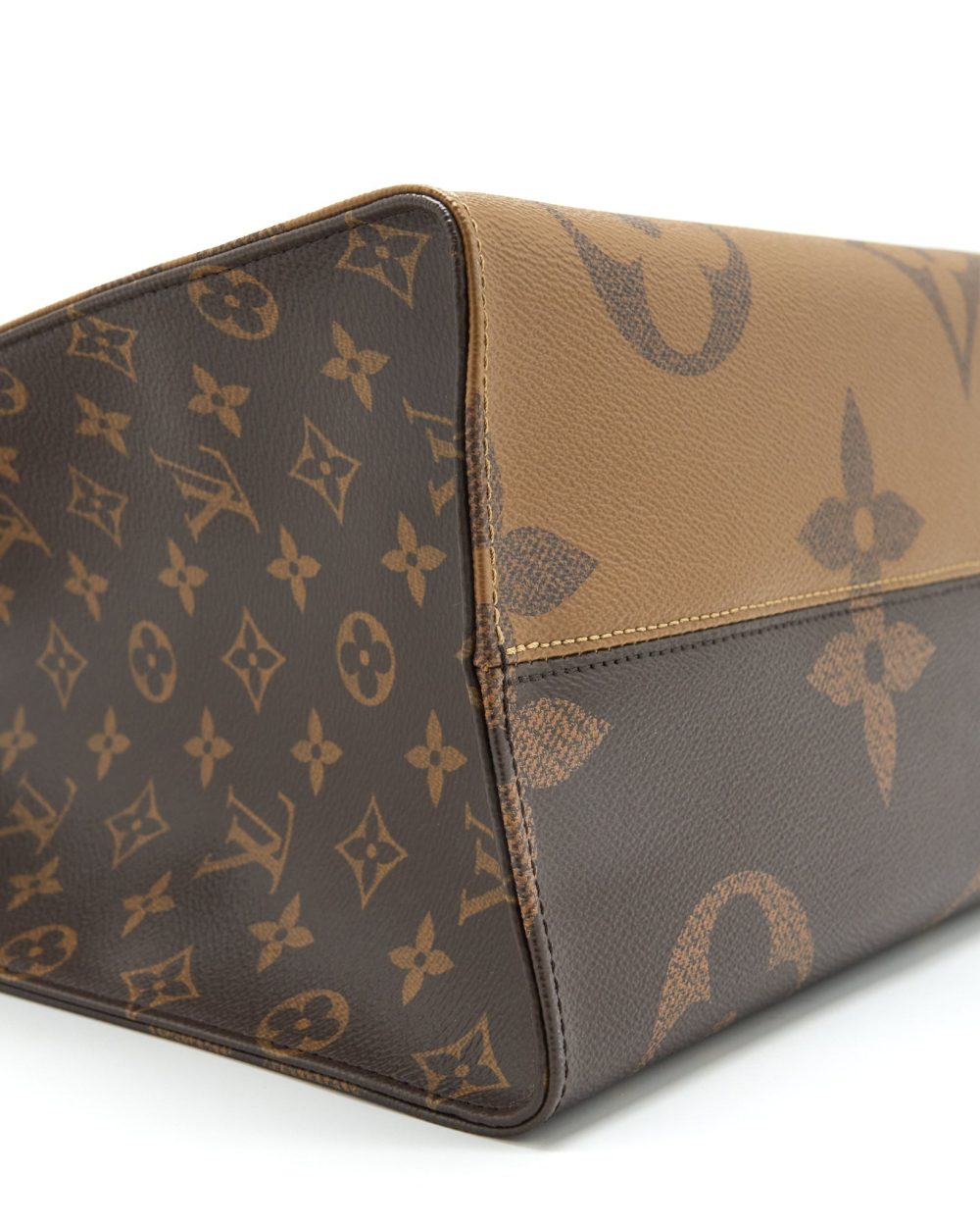 AAA Replica Louis Vuitton LV ON THE GO GM MONOGRAM REVERSE CANVAS GHW