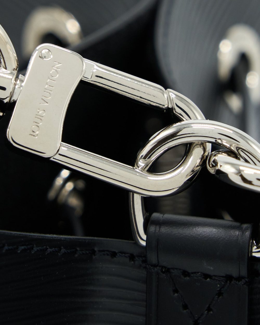 AAA Replica Louis Vuitton LV NEONOE EPI BLACK SHW