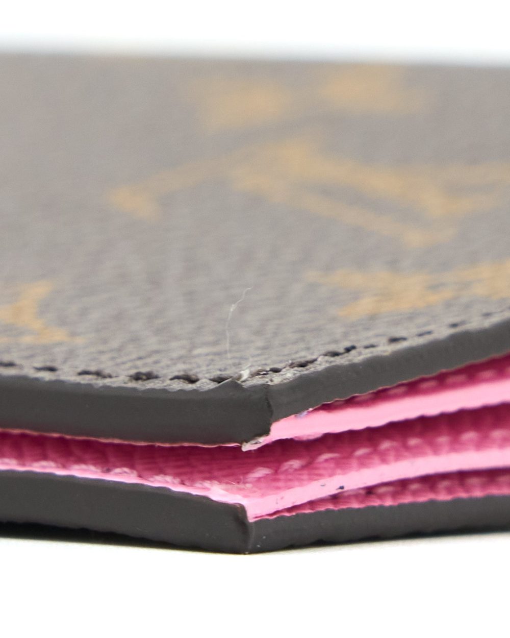AAA Replica Louis Vuitton LV VIVIENNE HOLIDAYS PASSPORT COVER MONOGRAM CANVAS (NEW VERSION)