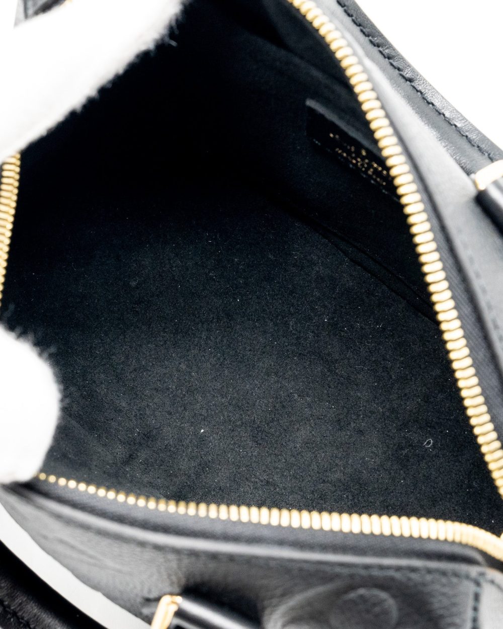 AAA Replica Louis Vuitton LV SPEEDY 20 BANDOULIERE MONOGRAM EMPREINTE BLACK GHW