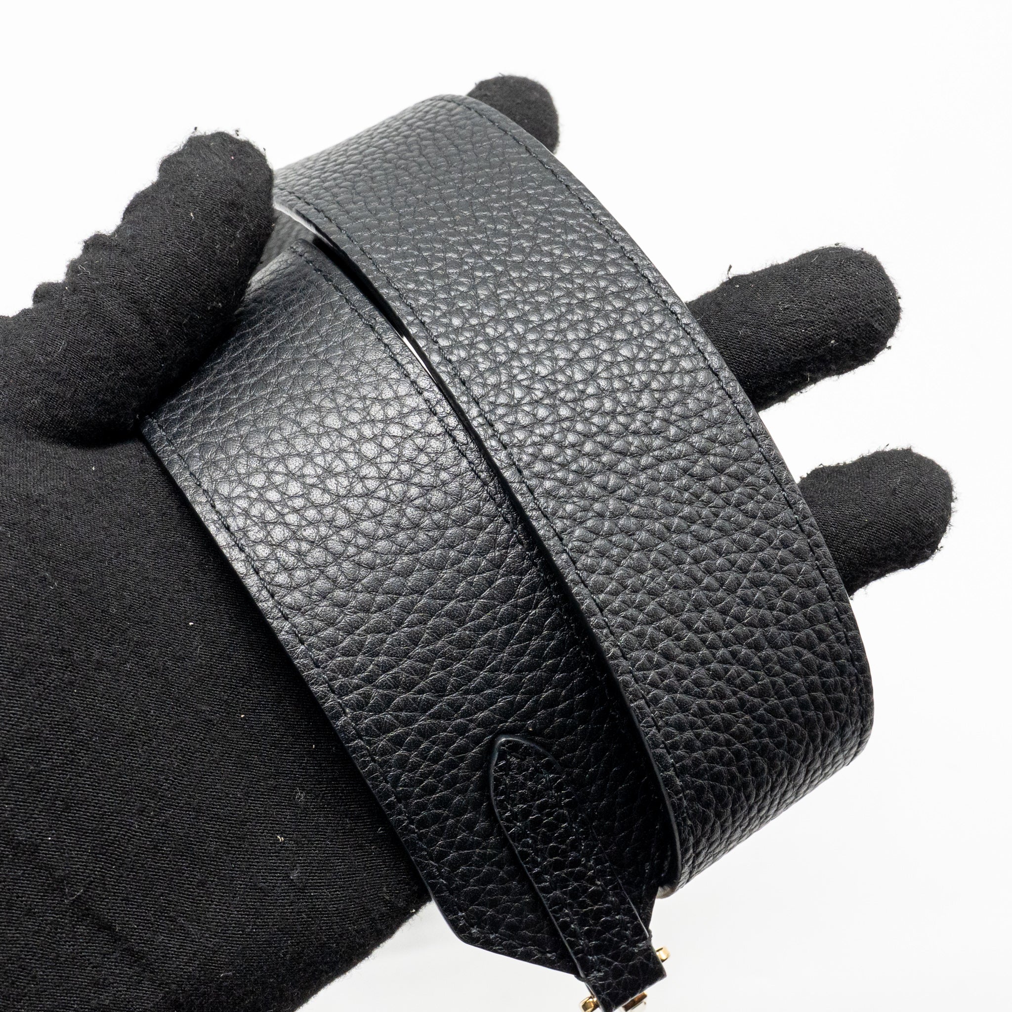 AAA Replica Louis Vuitton LV CAPUCINES MINI TAURILLON BLACK GHW