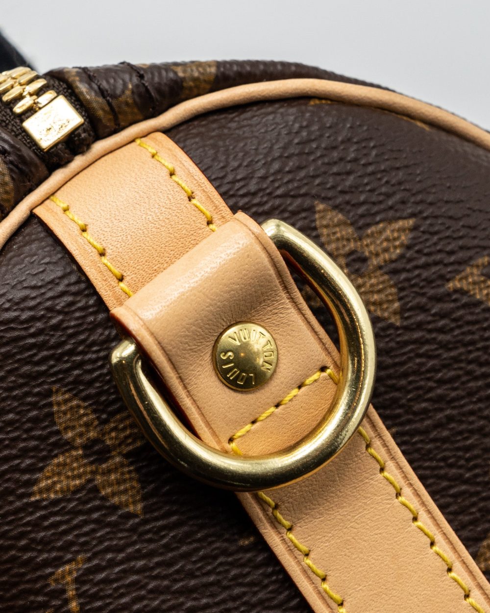 AAA Replica Louis Vuitton LV SPEEDY BANDOULIERE 25 MONOGRAM CANVAS GHW
