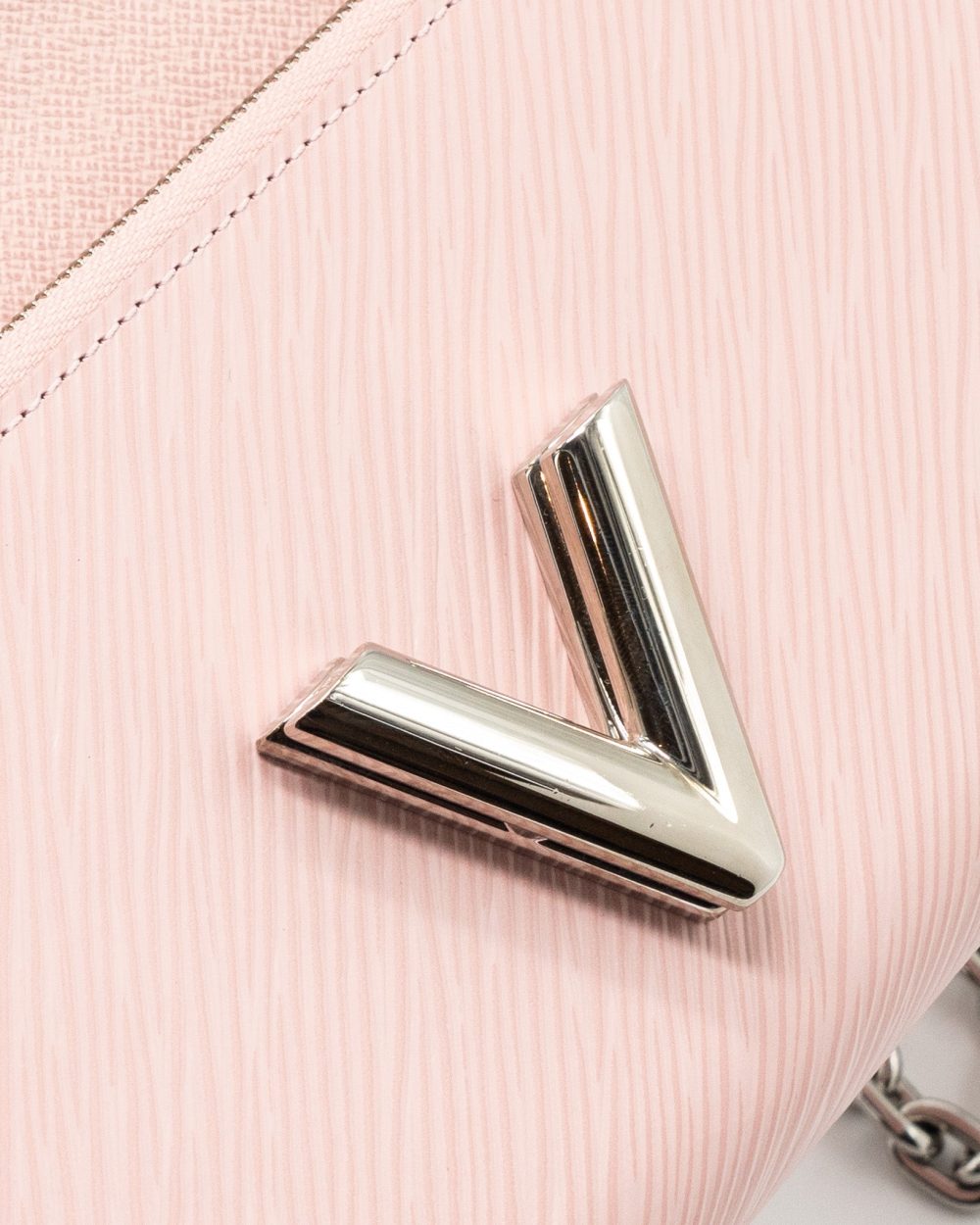 AAA Replica Louis Vuitton LV TWIST CHAIN POUCH EPI ROSE BALLERINE SHW