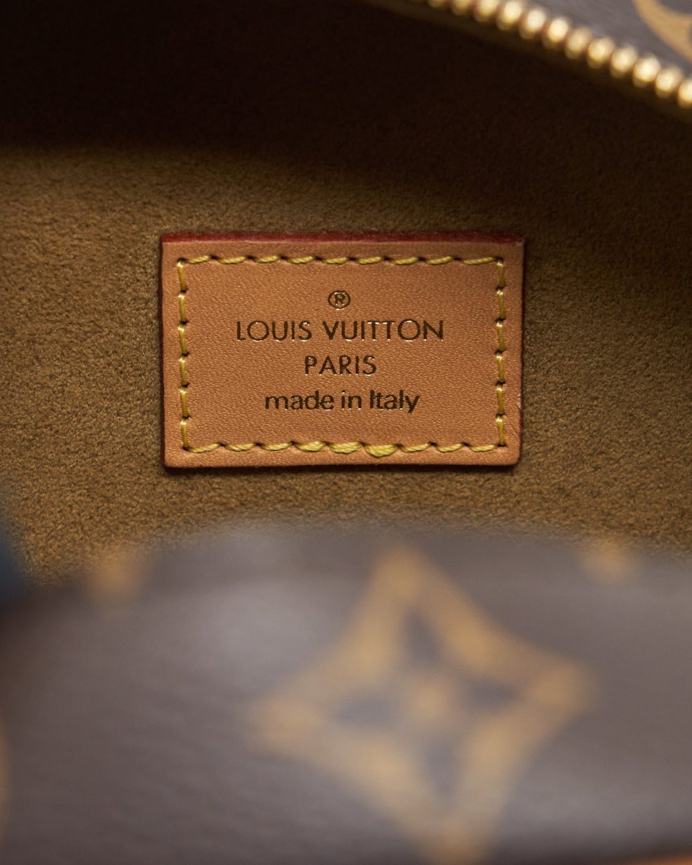 AAA Replica Louis Vuitton LV BOITE CHAPEAU SOUPLE MM MONOGRAM CANVAS GHW