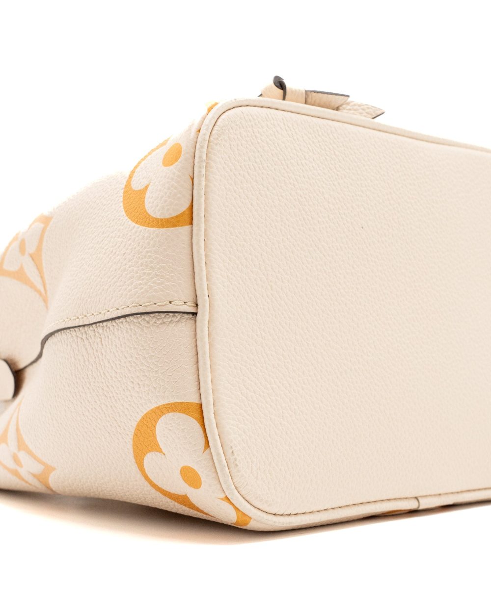 AAA Replica Louis Vuitton LV NEONOE BB EMPREINTE CREAM/ MULTICOLOUR GHW