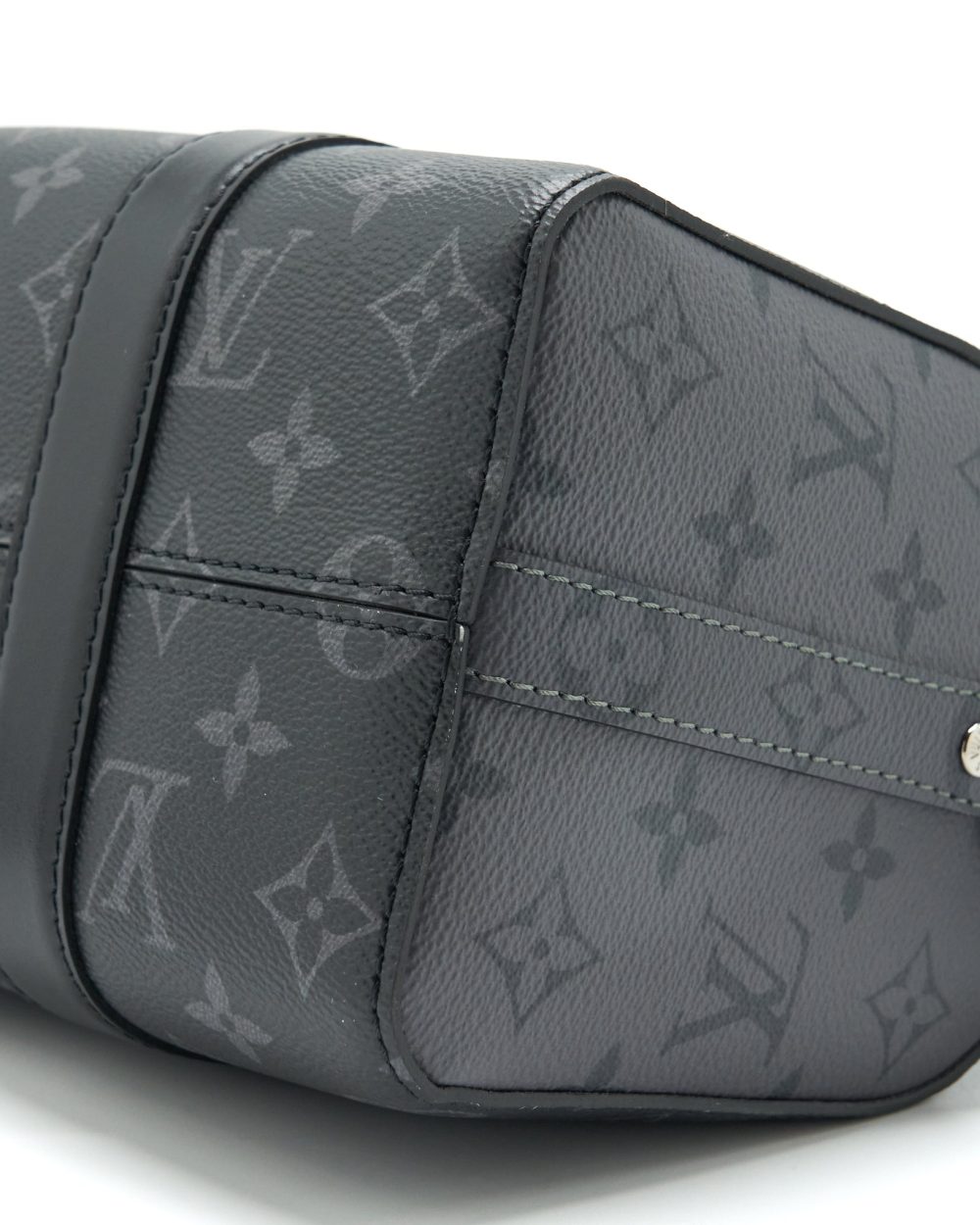 AAA Replica Louis Vuitton LV CITY KEEEPALL 27CM MONOGRAM ECLIPSE AND MONOGRAM ECLIPSE REVERSE