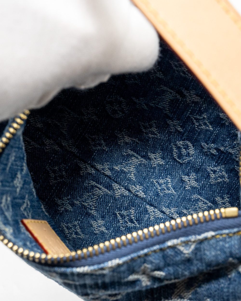 AAA Replica Louis Vuitton LV HILLS POCHETTE MONOGRAM DENIM BLUE GHW