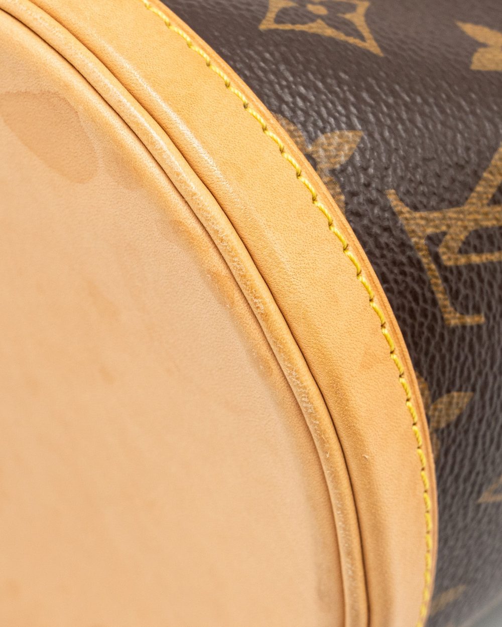 AAA Replica Louis Vuitton LV DUFFLE BAG MONOGRAM CANVAS GHW