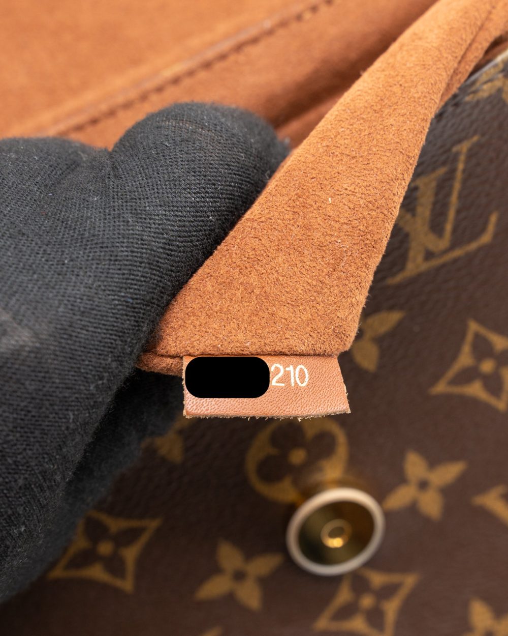 AAA Replica Louis Vuitton LV LOCKY BB MONOGRAM CANVAS/CARAMEL GHW