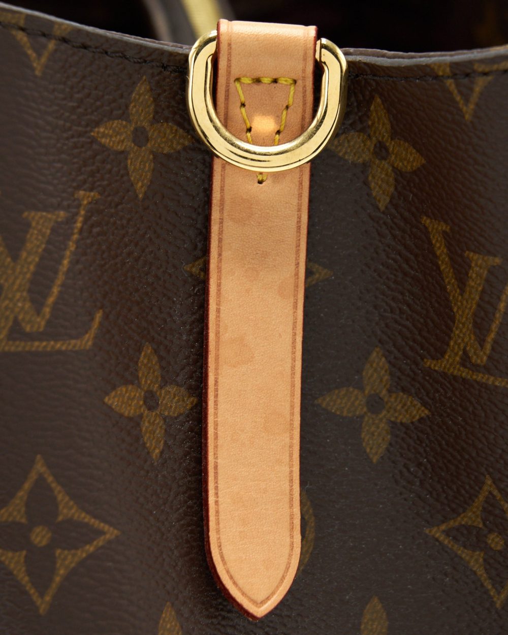 AAA Replica Louis Vuitton LV MONTAIGNE BAG MM MONOGRAM