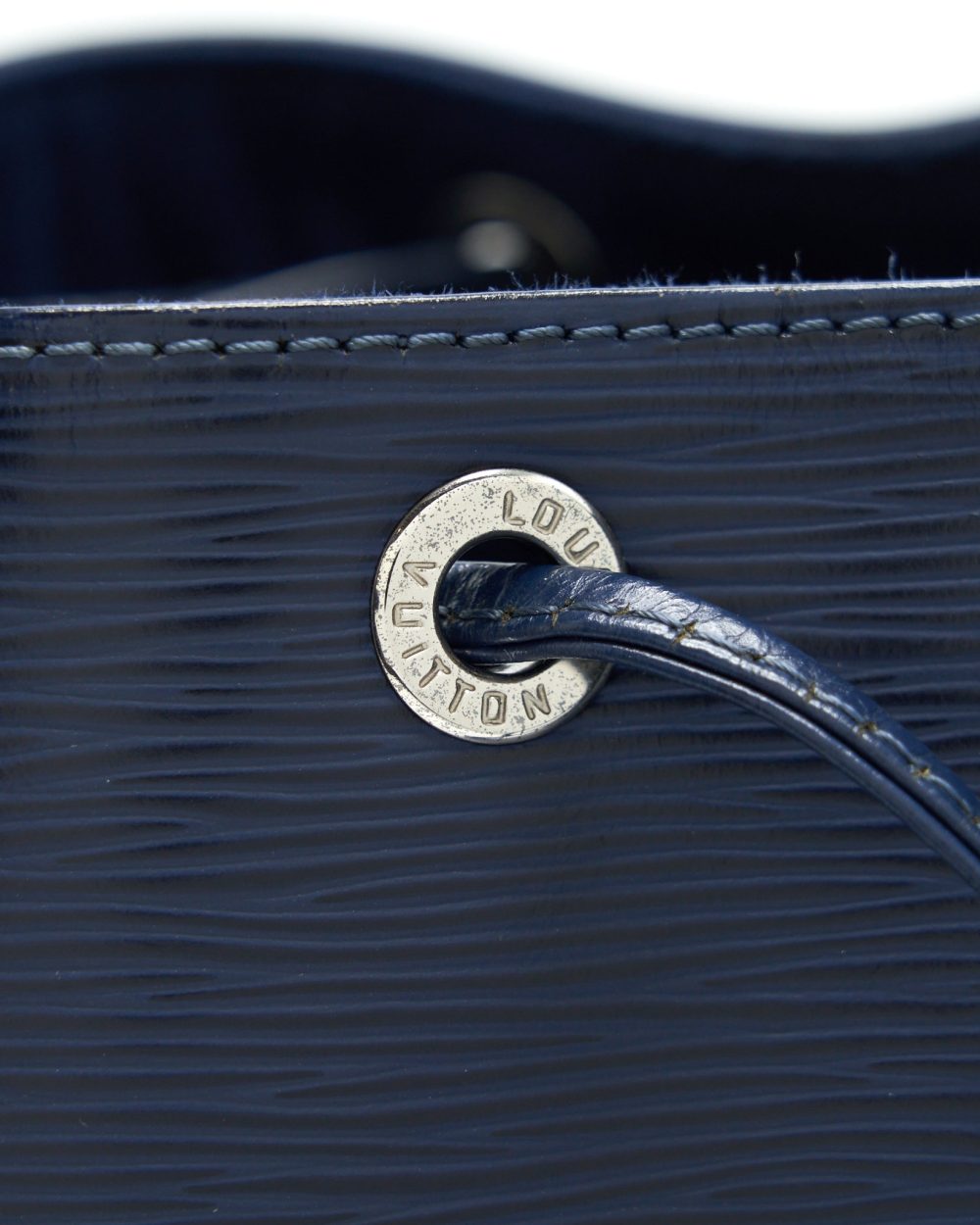 AAA Replica Louis Vuitton LV NOE BUCKET BAG EPI LEATHER NAVY SHW
