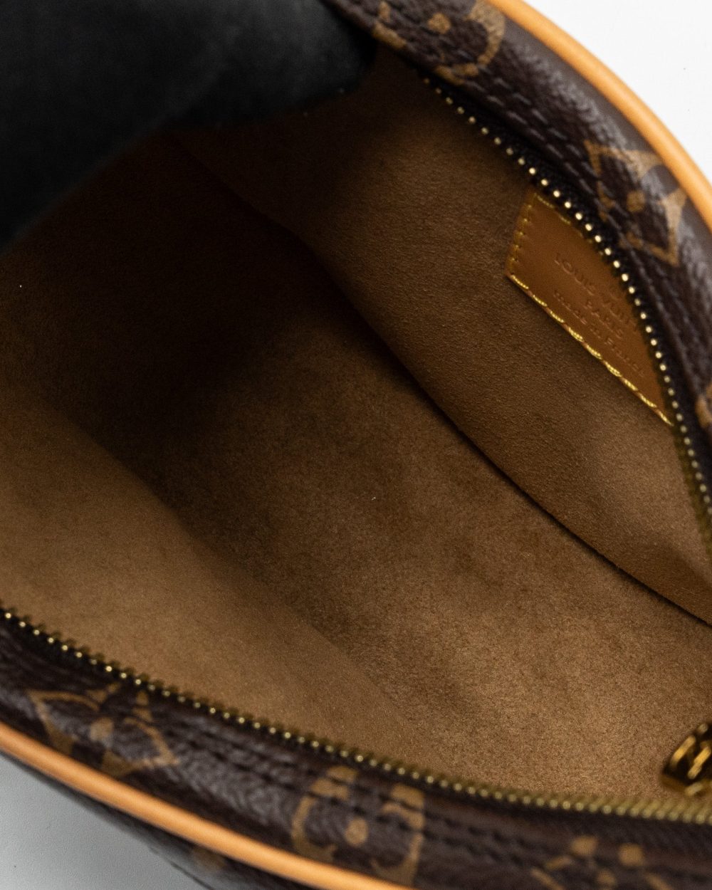 AAA Replica Louis Vuitton LV LOOP BAG MONOGRAM CANVAS GHW(NEW VERSION)
