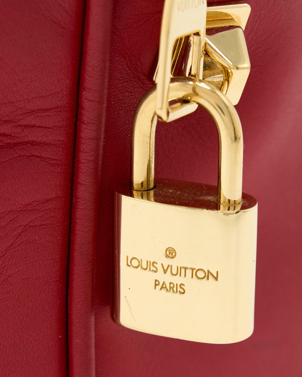 AAA Replica Louis Vuitton LV MESSENGER BAG LIMITED EDITION RED GHW