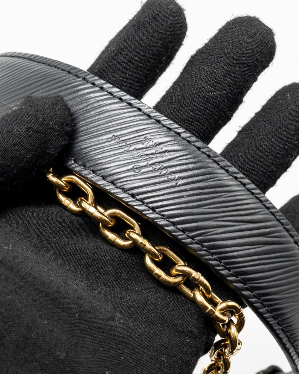 AAA Replica Louis Vuitton LV LOVE LOCK TWIST MM EPI BLACK MULTICOLOUR HARDWARE