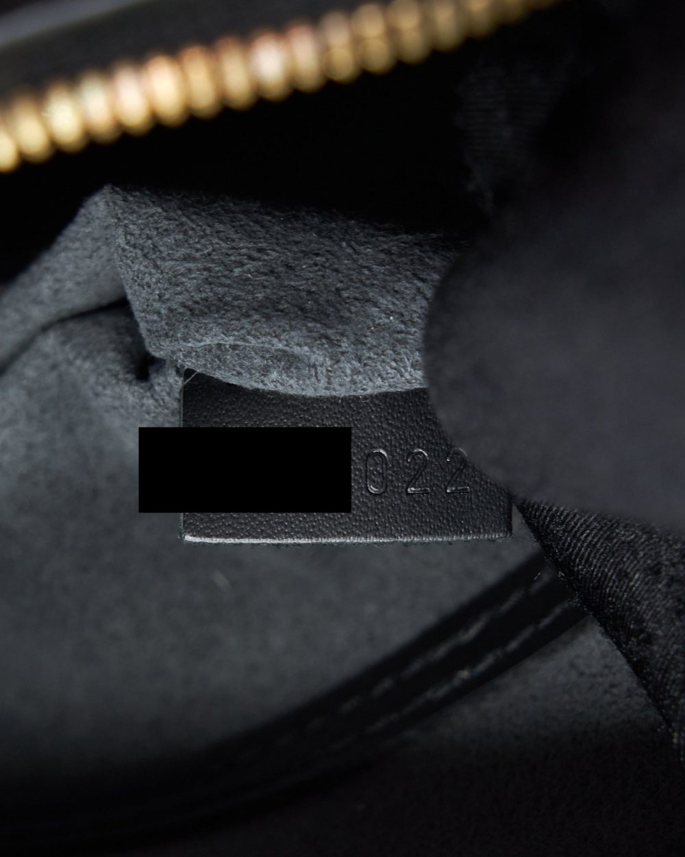 AAA Replica Louis Vuitton LV ALMA BAG EPI BLACK GHW