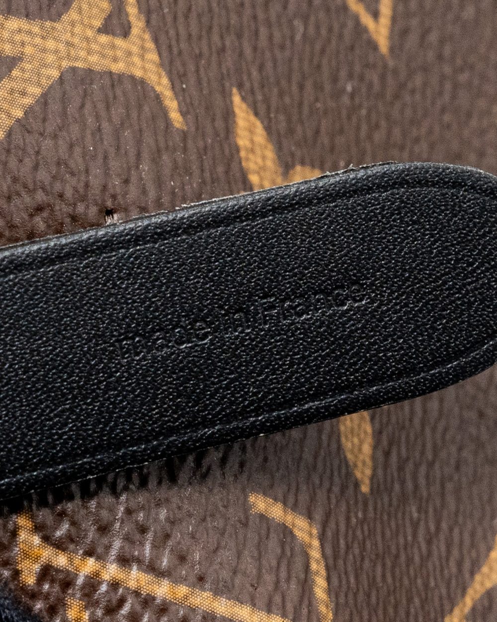 AAA Replica Louis Vuitton LV NEONOE MONOGRAM CANVAS BLACK GHW (NEW VERSION)