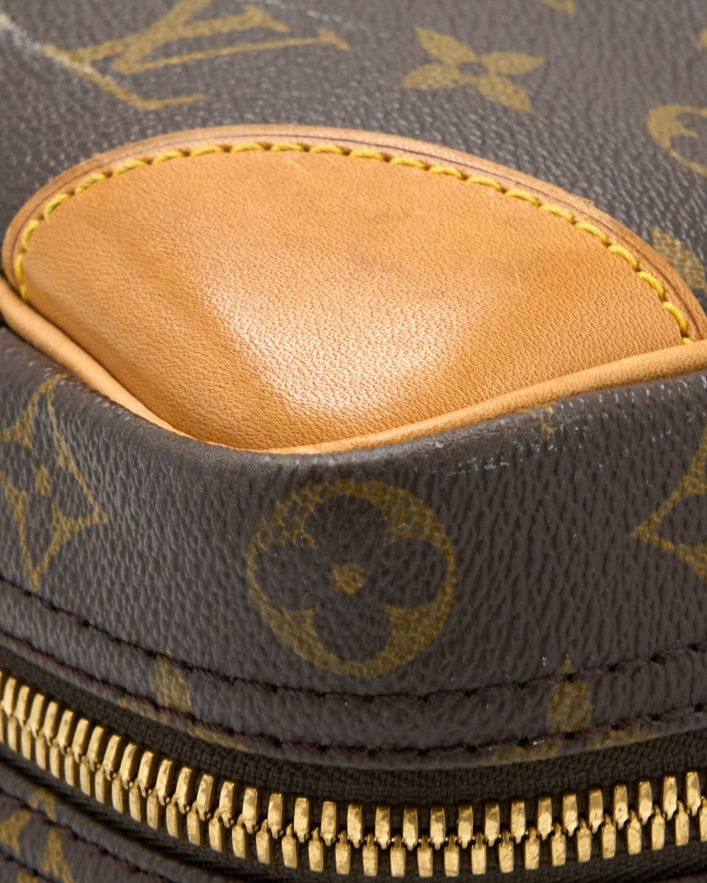 AAA Replica Louis Vuitton LV SMALL LUGGAGE BAG MONOGRAM CANVAS GHW