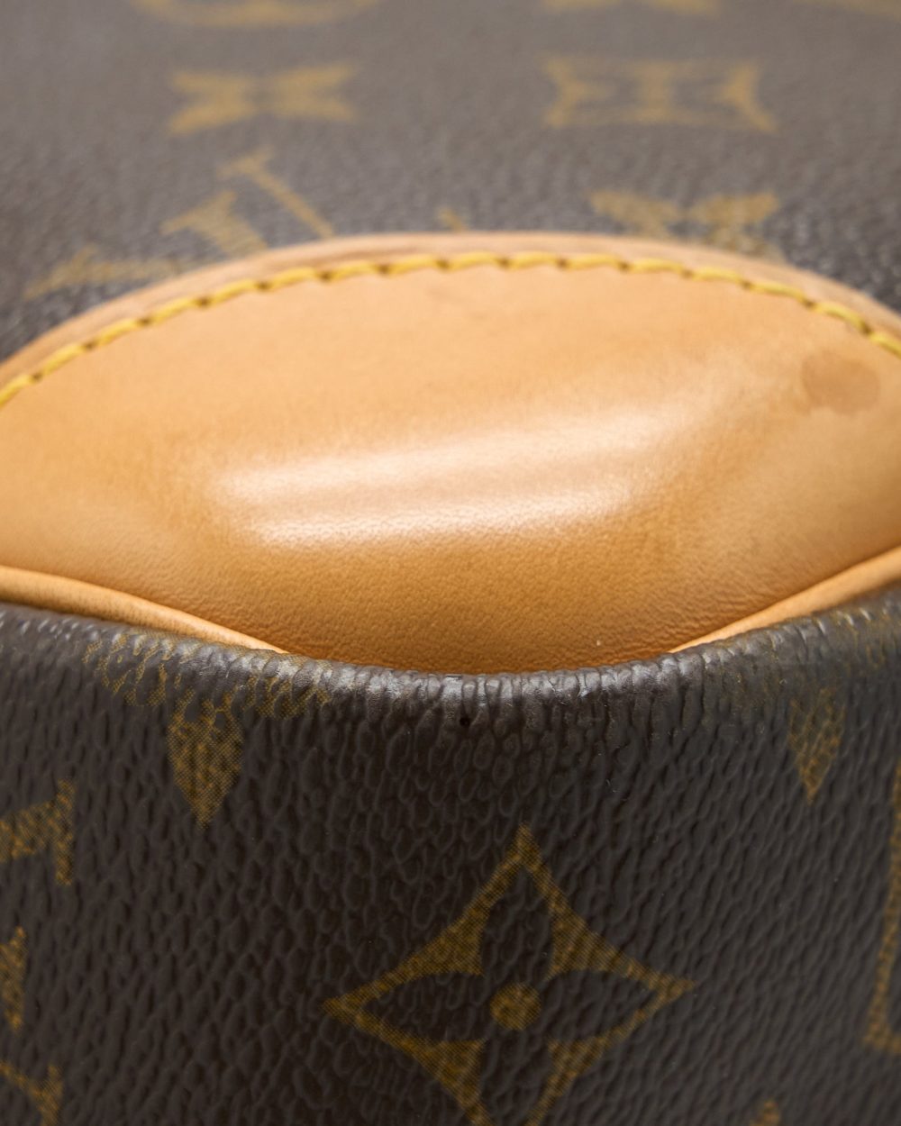 AAA Replica Louis Vuitton LV LARGE LUGGAGE BAG MONOGRAM CANVAS GHW