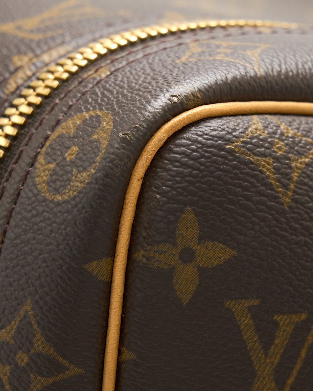 AAA Replica Louis Vuitton LV LARGE LUGGAGE BAG MONOGRAM CANVAS GHW