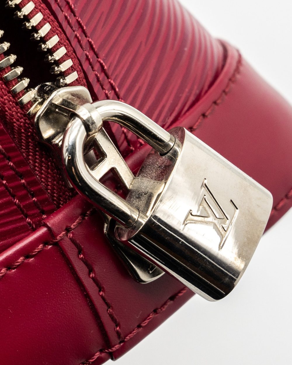 AAA Replica Louis Vuitton LV ALMA BB EPI LEATHER PINK SHW