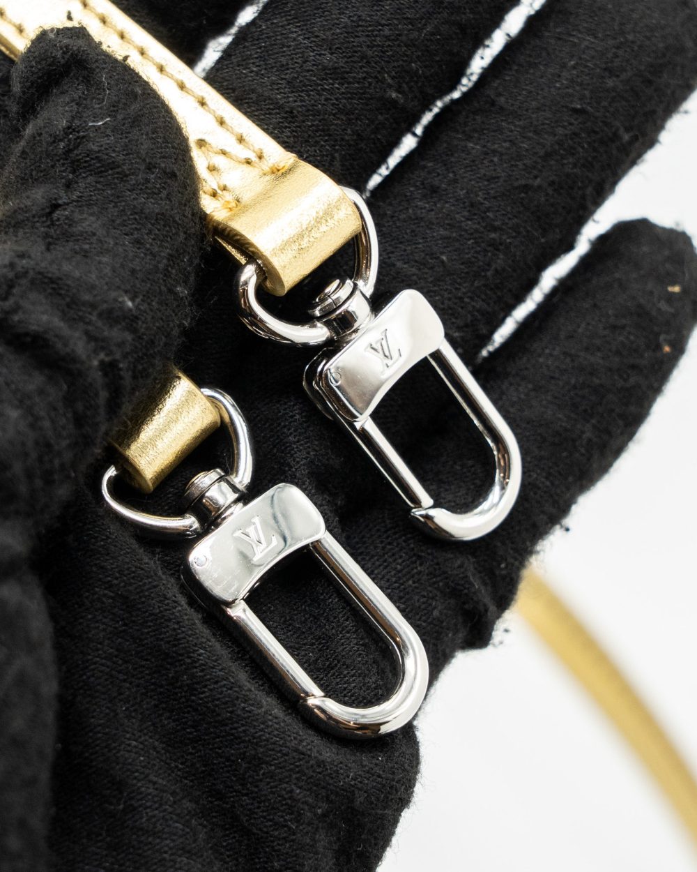 AAA Replica Louis Vuitton LV PETIT MALLE EPI GOLD / SILVER SHW