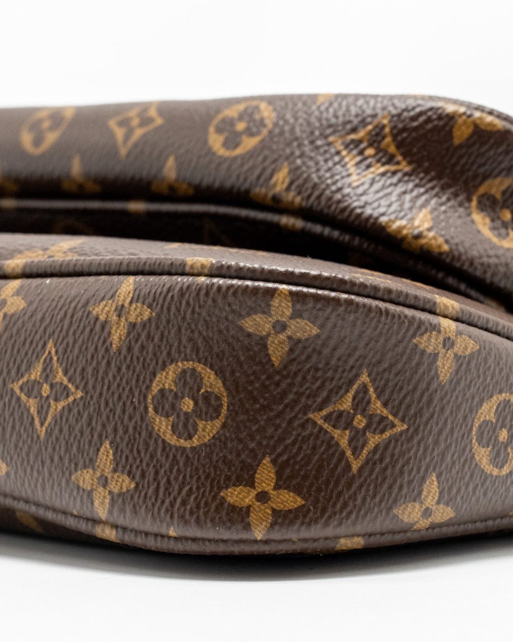 AAA Replica Louis Vuitton LV MULTI POCHETTE MONOGRAM CANVAS ROSE CLAIR GHW