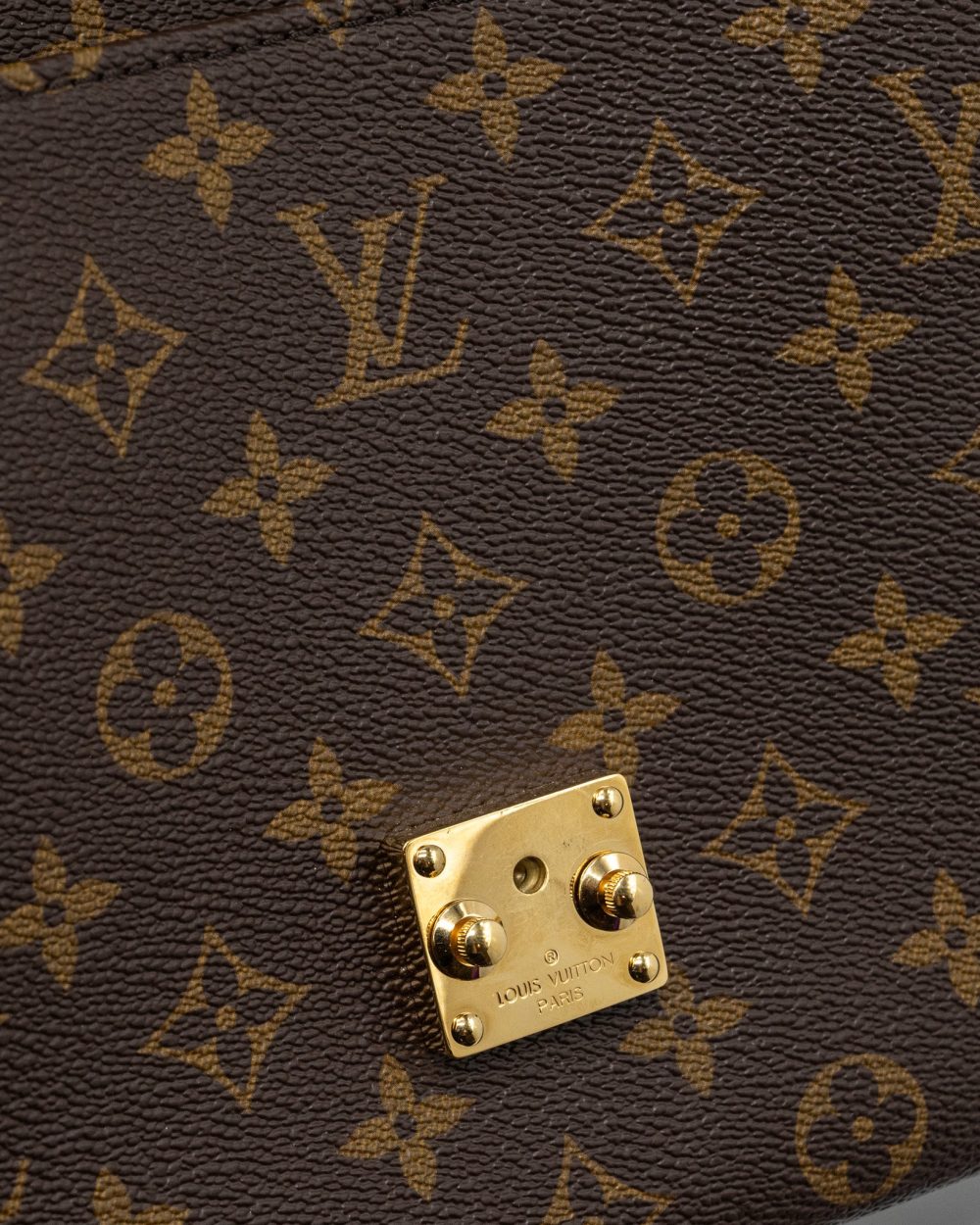 AAA Replica Louis Vuitton LV POCHETTE MÉTIS MONOGRAM CANVAS GHW