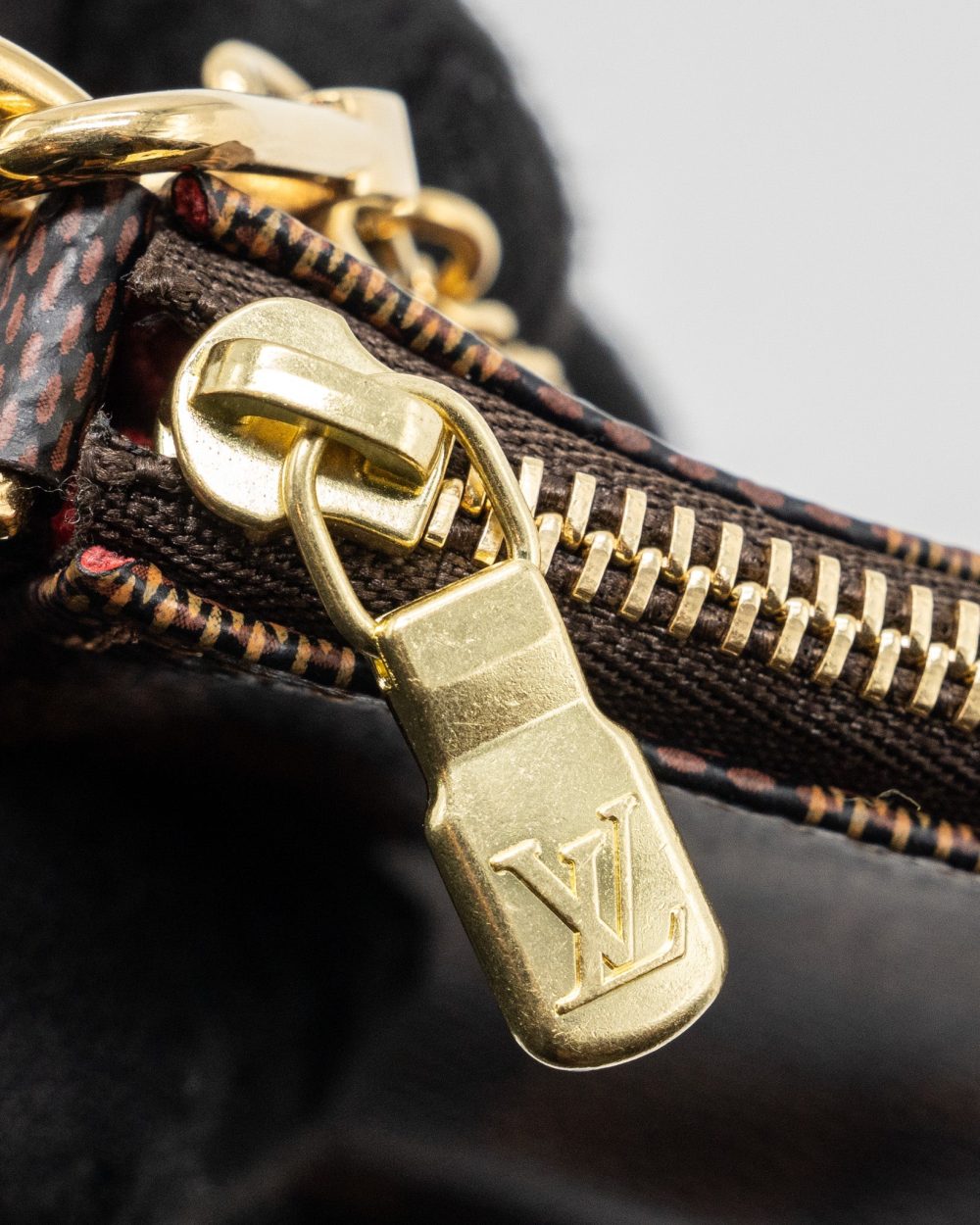 AAA Replica Louis Vuitton LV MINI POCHETTE DAMIER EBENE GHW