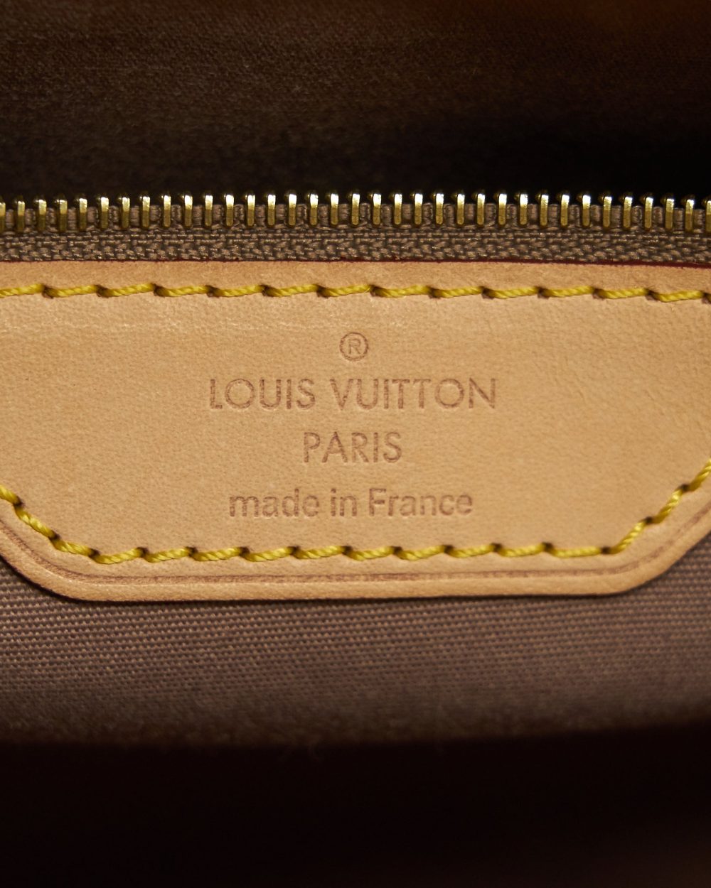 AAA Replica Louis Vuitton LV VERNIS BREA MM BEIGE POUDRE