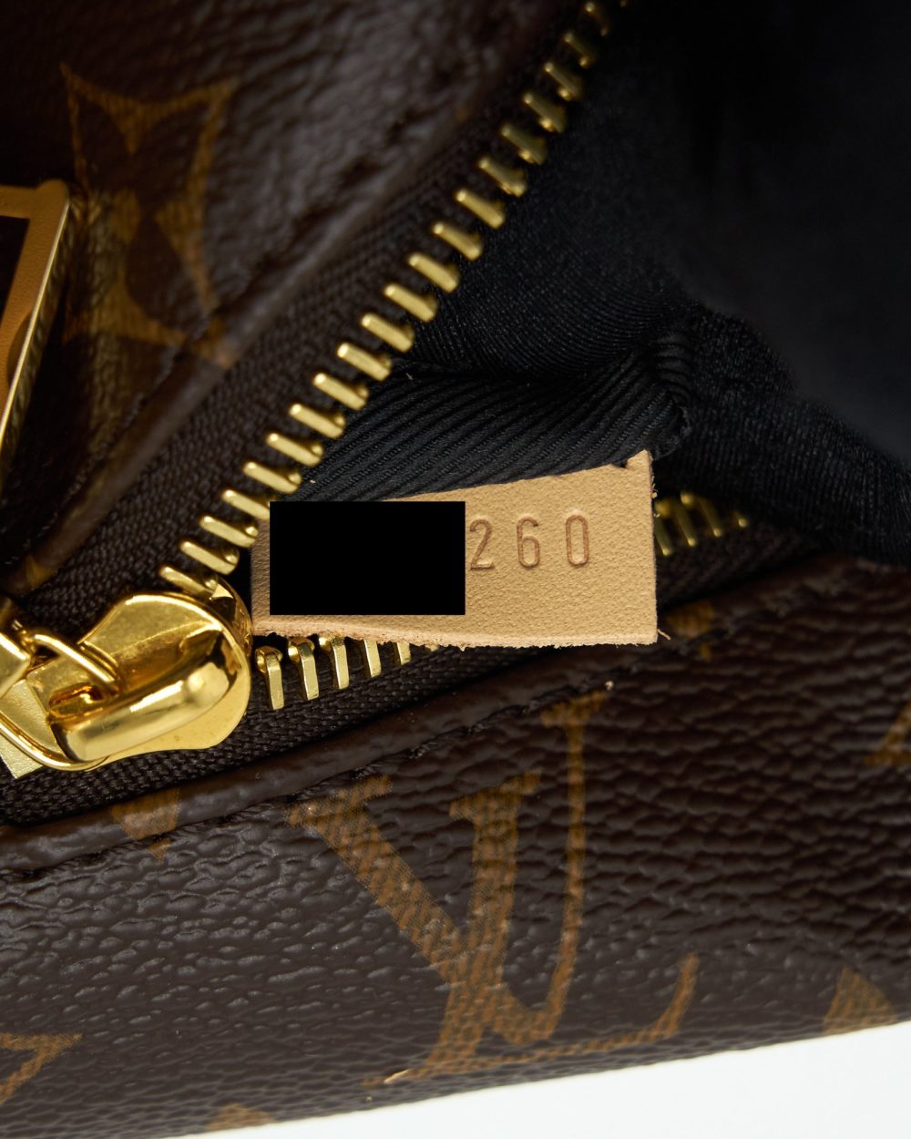 AAA Replica Louis Vuitton LV BUM BAG MONOGRAM CANVAS GHW