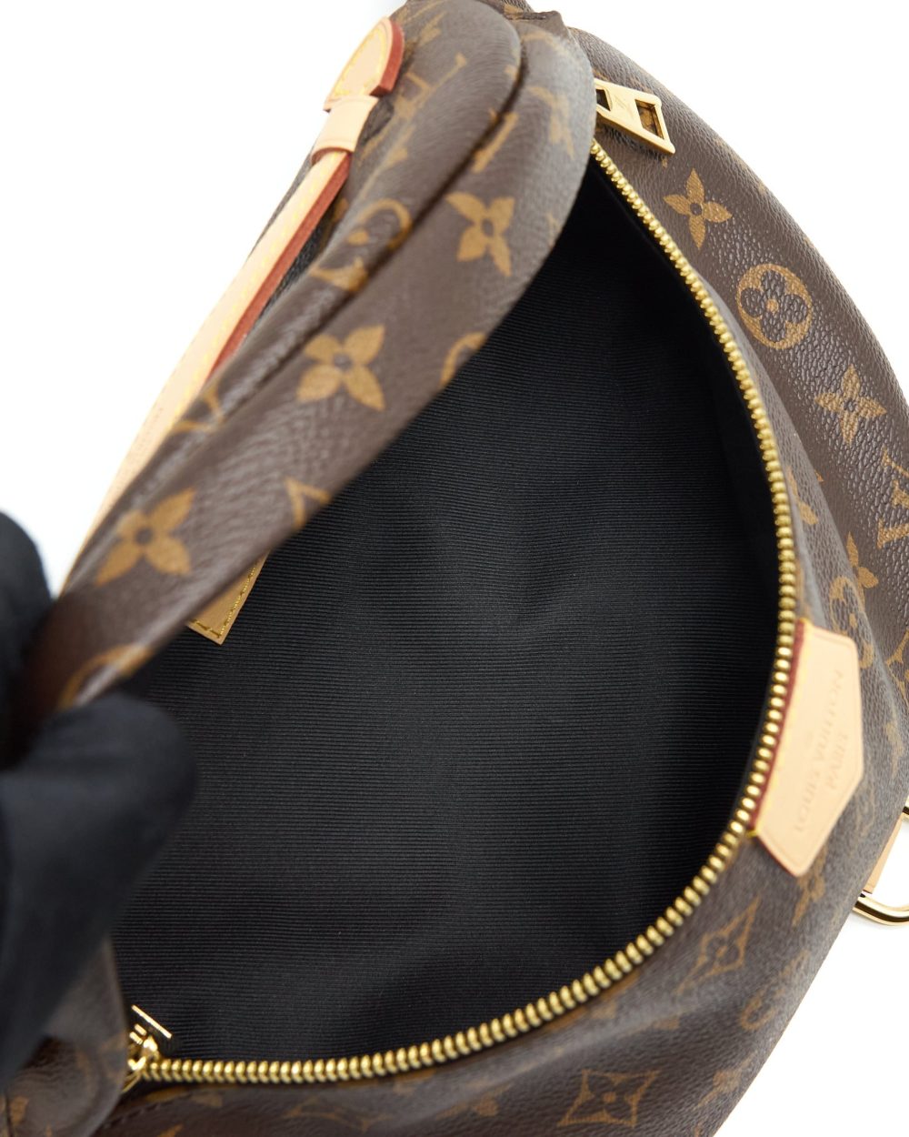 AAA Replica Louis Vuitton LV BUM BAG MONOGRAM CANVAS GHW