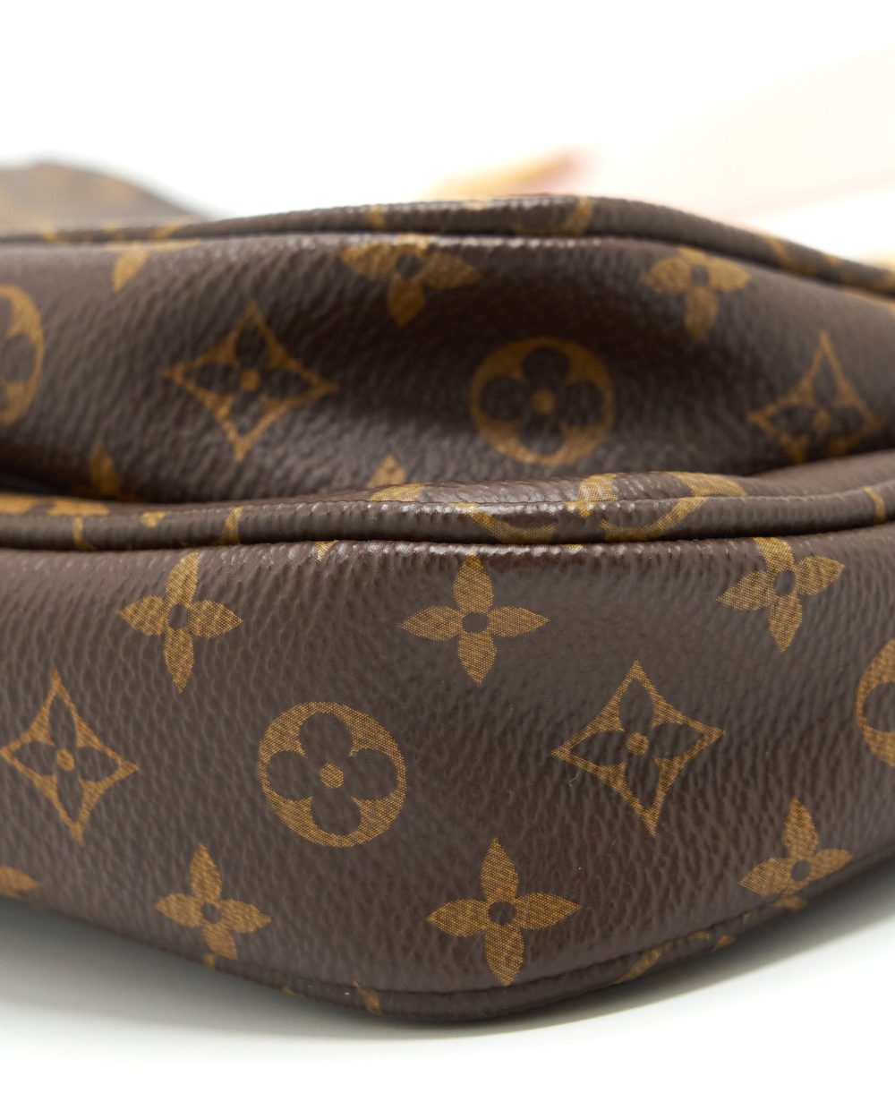 AAA Replica Louis Vuitton LV MULTI POCHETTE ACCESSORIES ROSE CLAIR MONOGRAM CANVAS GHW