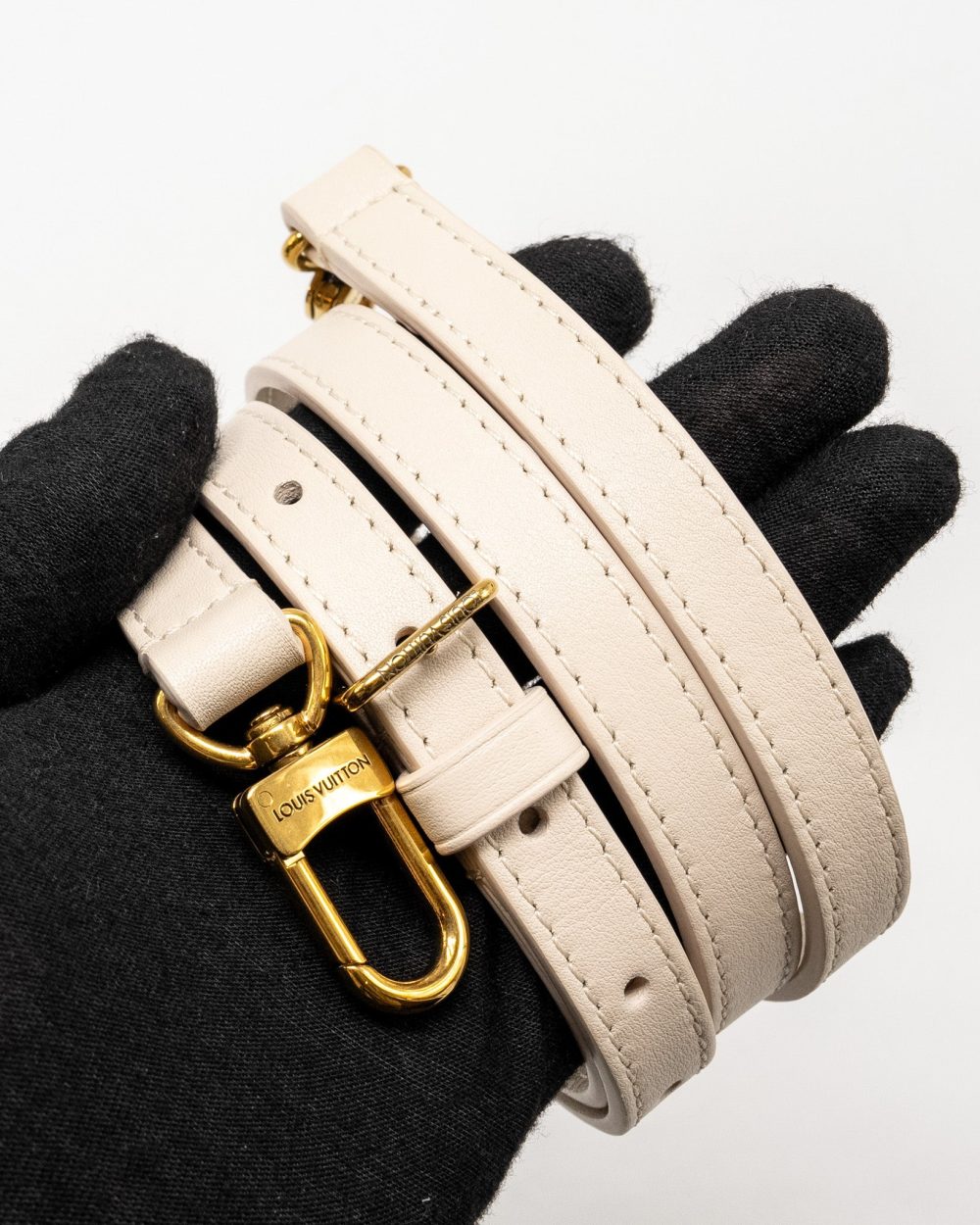 AAA Replica Louis Vuitton LV HOLD ME NEW WAVE BAG CALFSKIN IVORY GHW